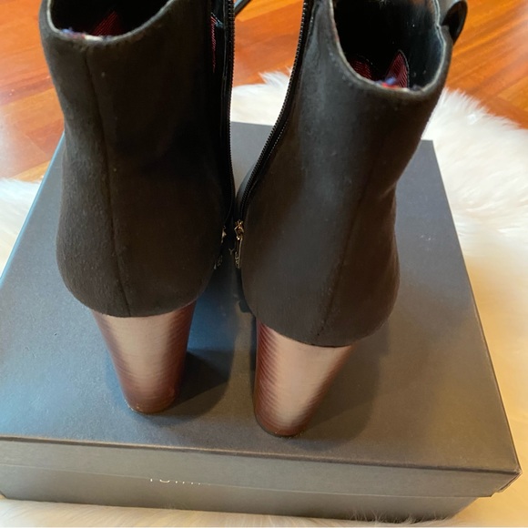Tommy Hilfiger “Domain 3” Boots - Picture 5 of 13